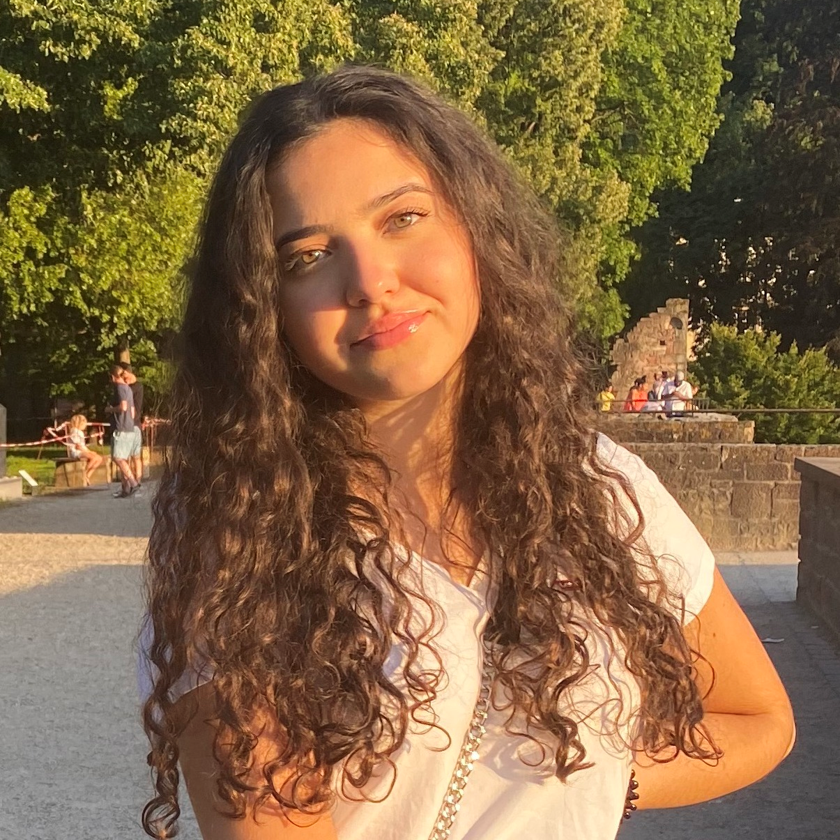 Sara Khzane
